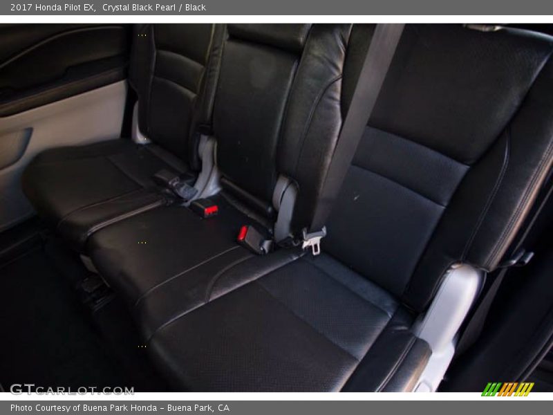 Crystal Black Pearl / Black 2017 Honda Pilot EX