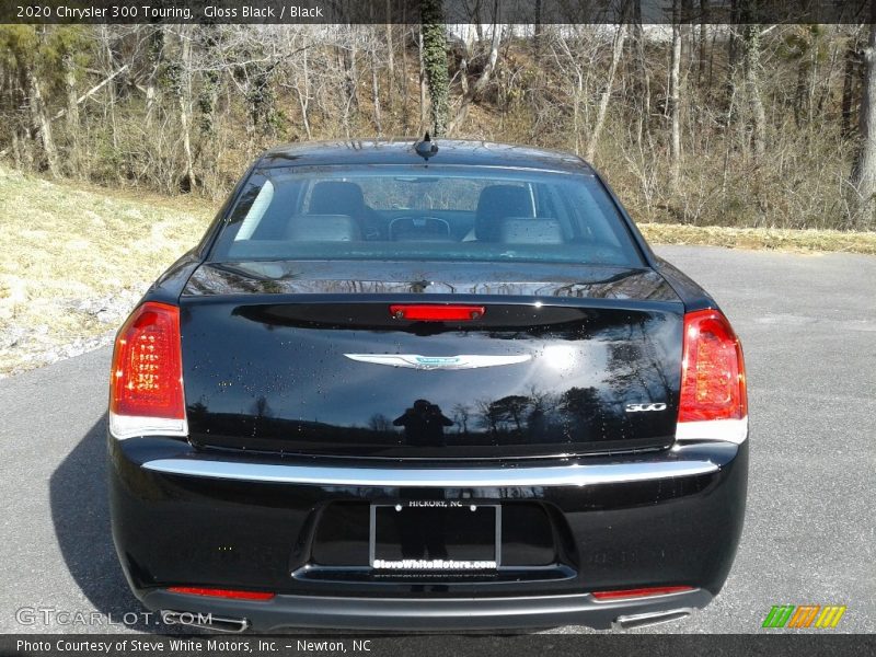Gloss Black / Black 2020 Chrysler 300 Touring