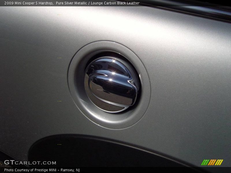 Pure Silver Metallic / Lounge Carbon Black Leather 2009 Mini Cooper S Hardtop