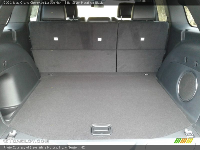 Billet Silver Metallic / Black 2021 Jeep Grand Cherokee Laredo 4x4