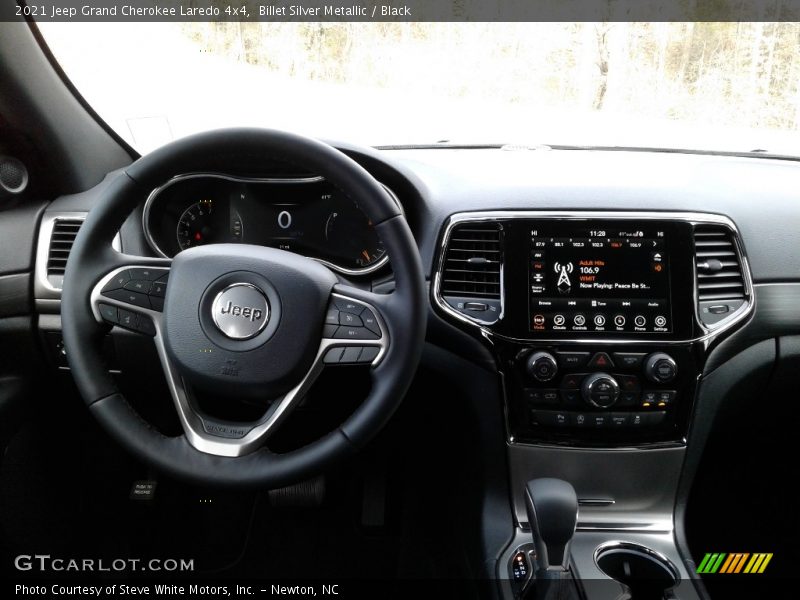 Billet Silver Metallic / Black 2021 Jeep Grand Cherokee Laredo 4x4