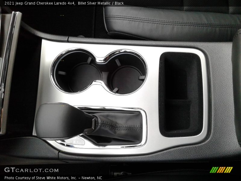 Billet Silver Metallic / Black 2021 Jeep Grand Cherokee Laredo 4x4