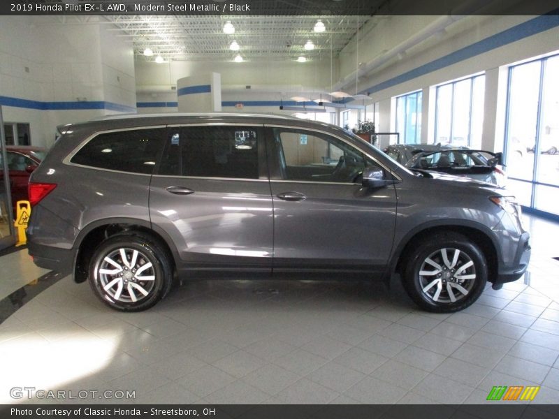 Modern Steel Metallic / Black 2019 Honda Pilot EX-L AWD