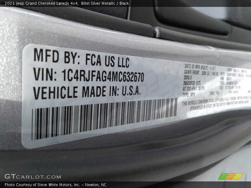 Billet Silver Metallic / Black 2021 Jeep Grand Cherokee Laredo 4x4