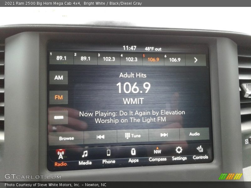 Audio System of 2021 2500 Big Horn Mega Cab 4x4