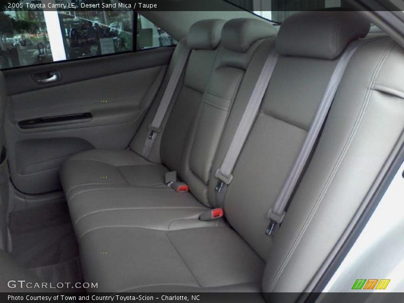 Desert Sand Mica / Taupe 2005 Toyota Camry LE