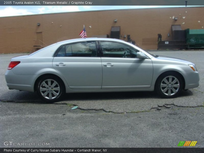 Titanium Metallic / Graphite Gray 2005 Toyota Avalon XLS