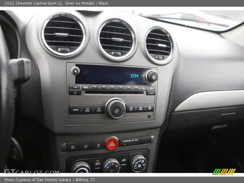 Silver Ice Metallic / Black 2012 Chevrolet Captiva Sport LS
