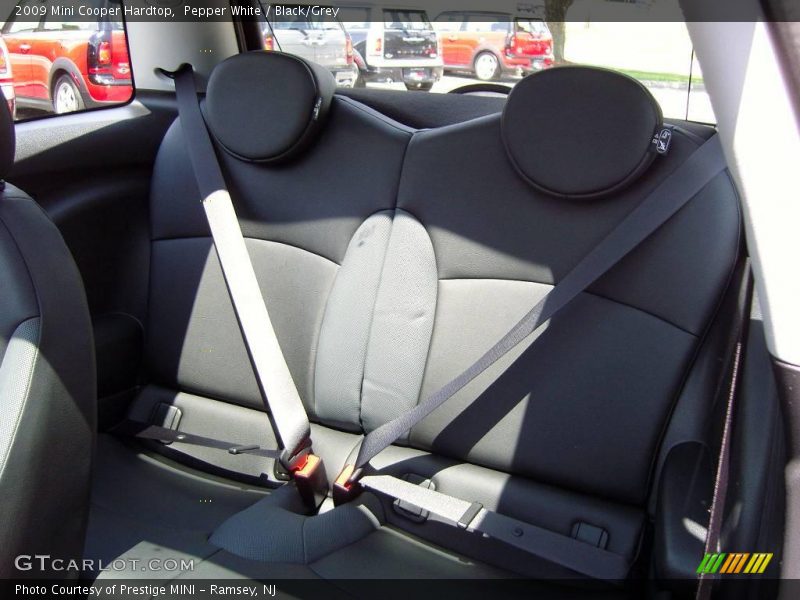 Pepper White / Black/Grey 2009 Mini Cooper Hardtop