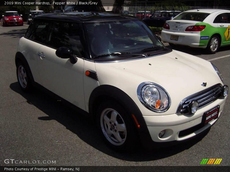 Pepper White / Black/Grey 2009 Mini Cooper Hardtop