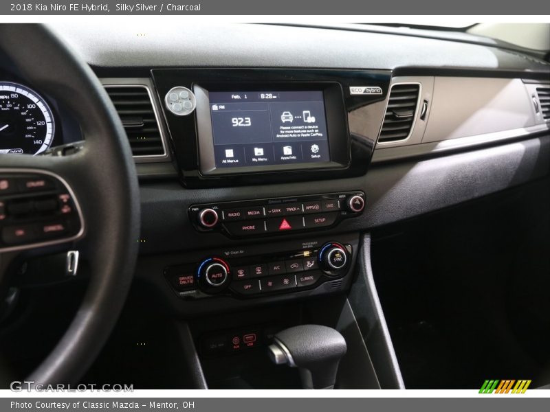 Silky Silver / Charcoal 2018 Kia Niro FE Hybrid