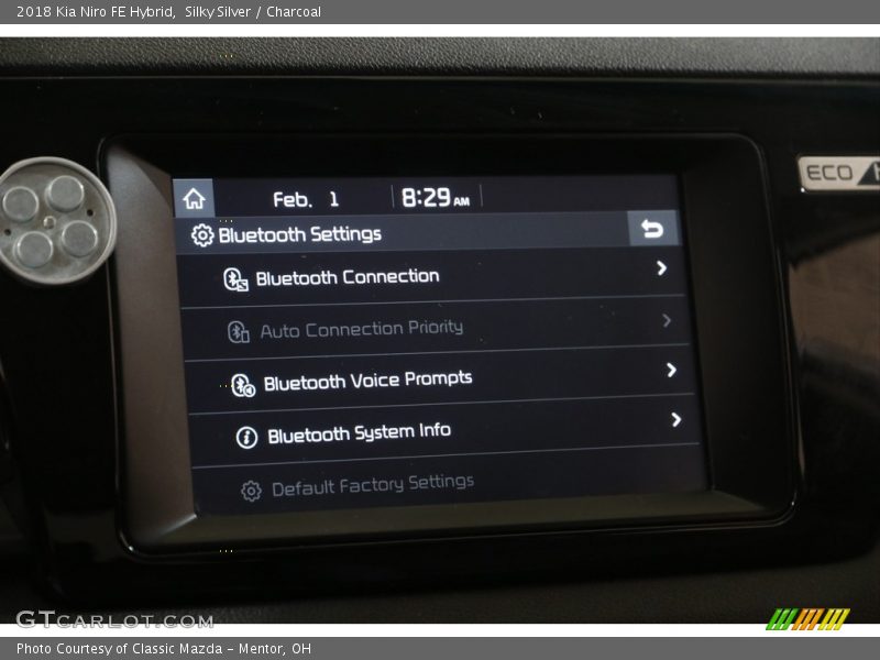 Silky Silver / Charcoal 2018 Kia Niro FE Hybrid