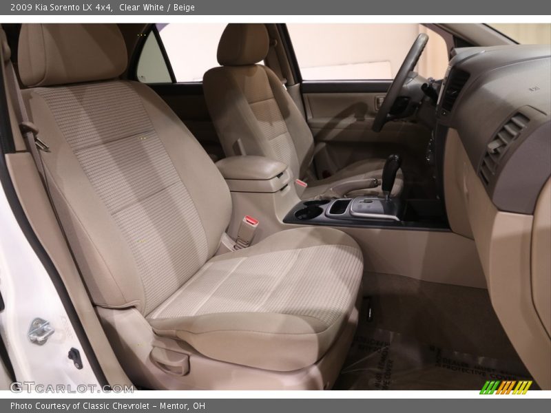Clear White / Beige 2009 Kia Sorento LX 4x4