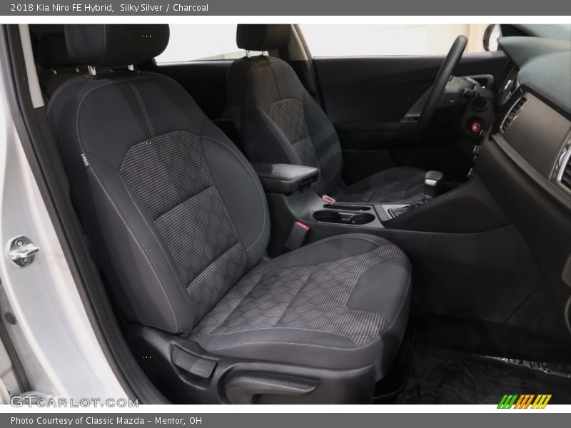 Silky Silver / Charcoal 2018 Kia Niro FE Hybrid