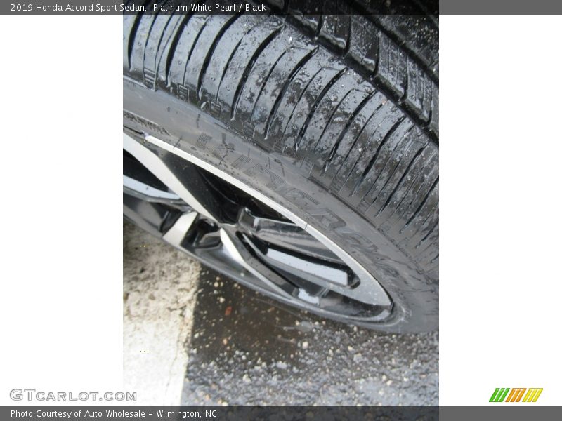 Platinum White Pearl / Black 2019 Honda Accord Sport Sedan