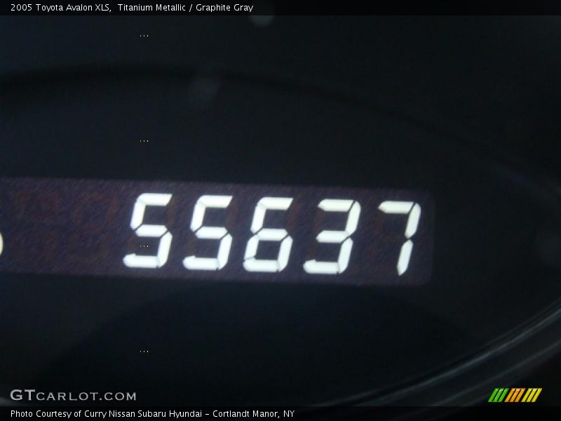 Titanium Metallic / Graphite Gray 2005 Toyota Avalon XLS