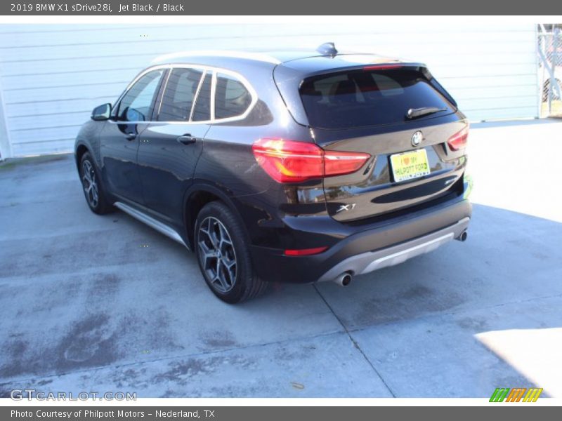 Jet Black / Black 2019 BMW X1 sDrive28i