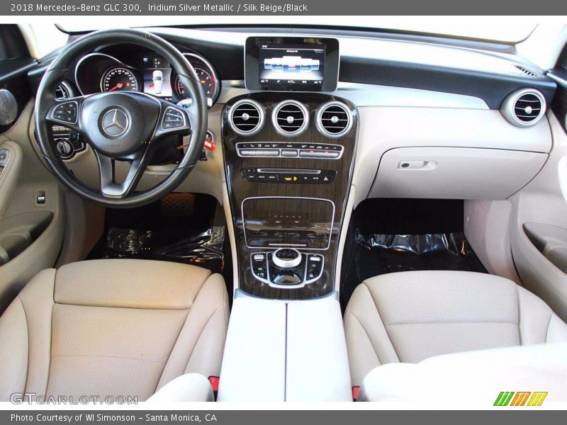 Dashboard of 2018 GLC 300