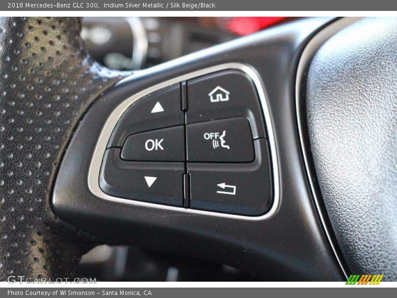 Iridium Silver Metallic / Silk Beige/Black 2018 Mercedes-Benz GLC 300