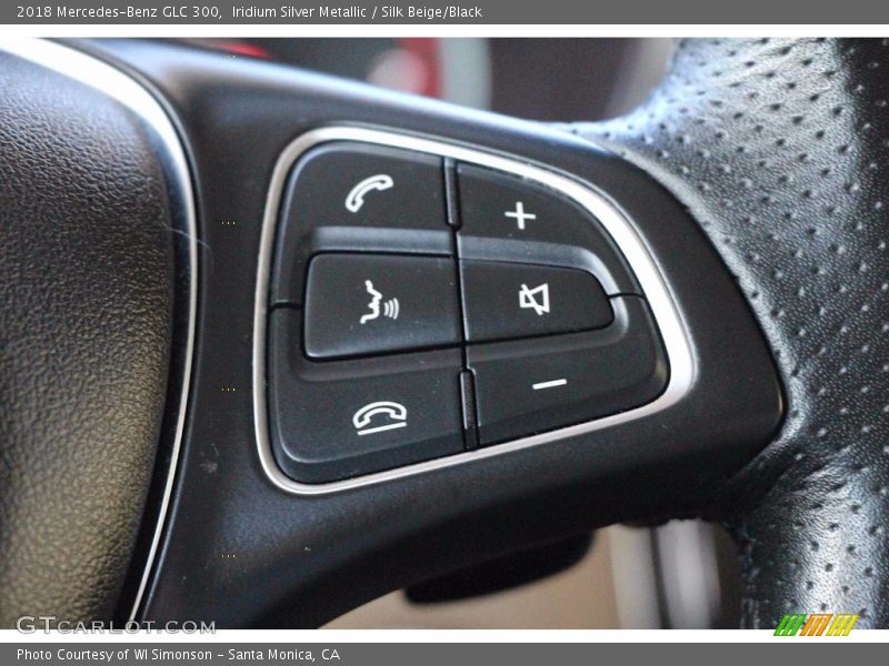 Iridium Silver Metallic / Silk Beige/Black 2018 Mercedes-Benz GLC 300