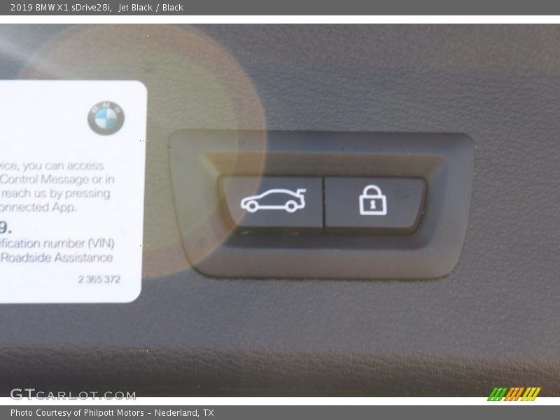 Jet Black / Black 2019 BMW X1 sDrive28i
