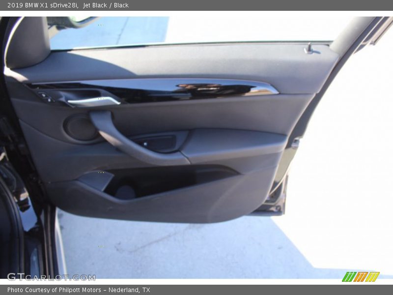 Jet Black / Black 2019 BMW X1 sDrive28i