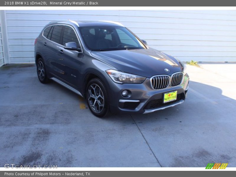 Mineral Grey Metallic / Black 2018 BMW X1 sDrive28i