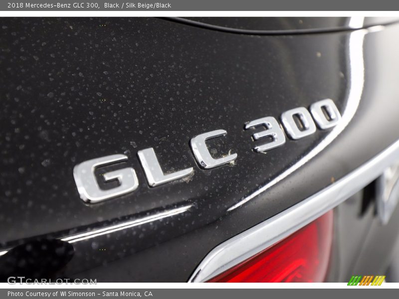 Black / Silk Beige/Black 2018 Mercedes-Benz GLC 300