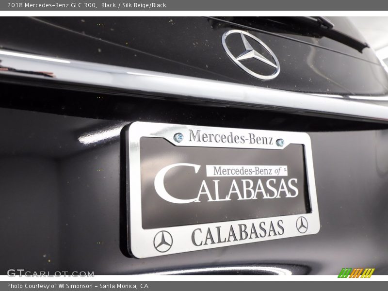Black / Silk Beige/Black 2018 Mercedes-Benz GLC 300