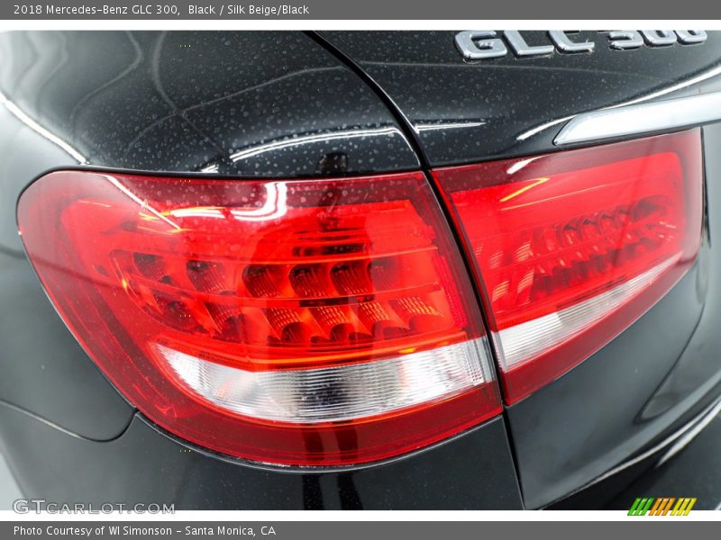 Black / Silk Beige/Black 2018 Mercedes-Benz GLC 300