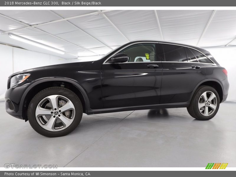 Black / Silk Beige/Black 2018 Mercedes-Benz GLC 300
