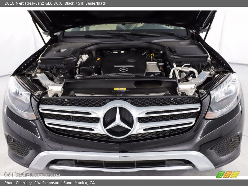 Black / Silk Beige/Black 2018 Mercedes-Benz GLC 300