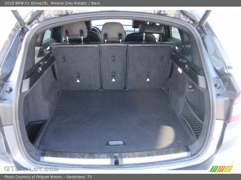 Mineral Grey Metallic / Black 2018 BMW X1 sDrive28i