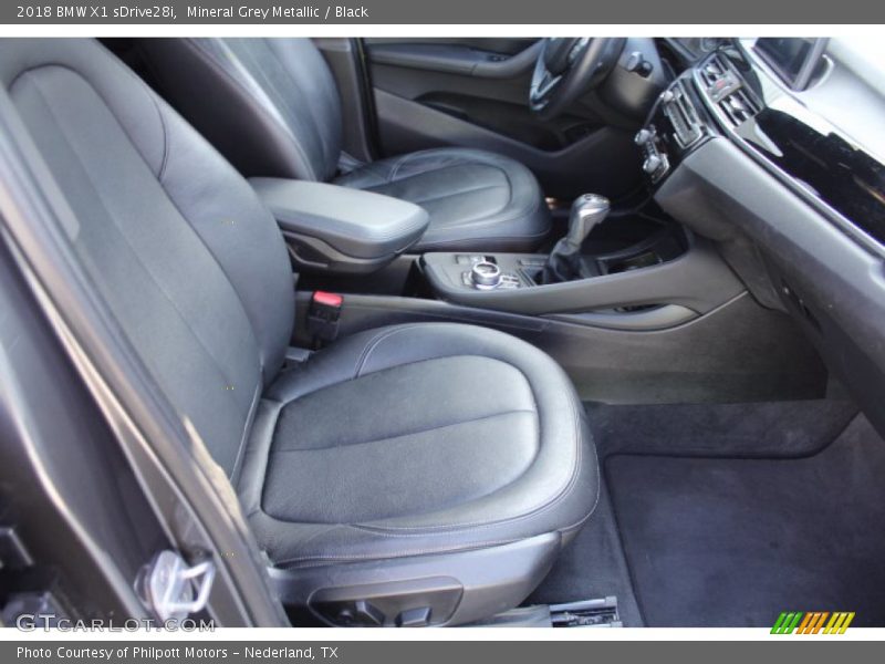 Mineral Grey Metallic / Black 2018 BMW X1 sDrive28i