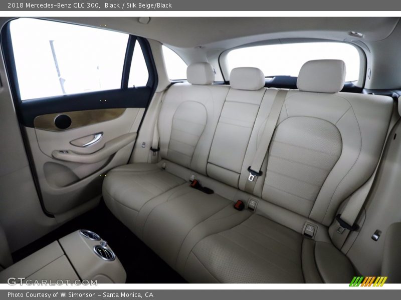 Black / Silk Beige/Black 2018 Mercedes-Benz GLC 300