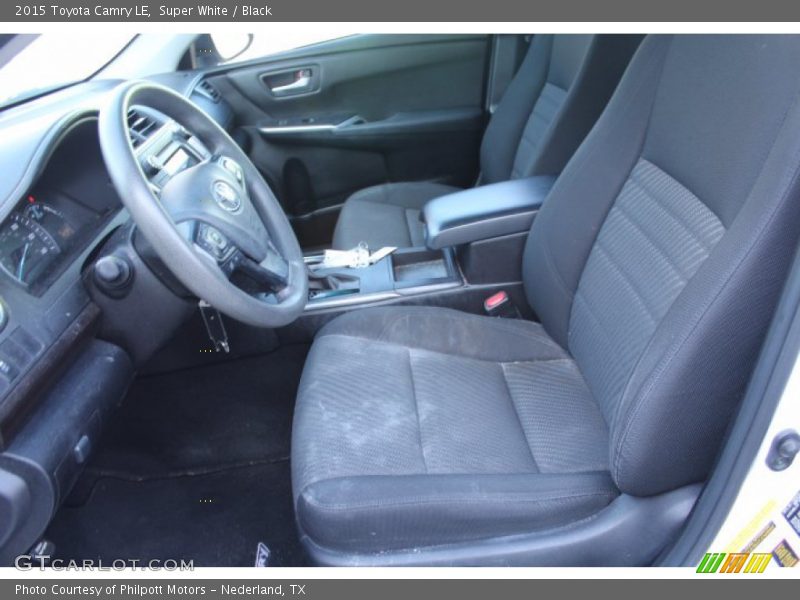 Super White / Black 2015 Toyota Camry LE