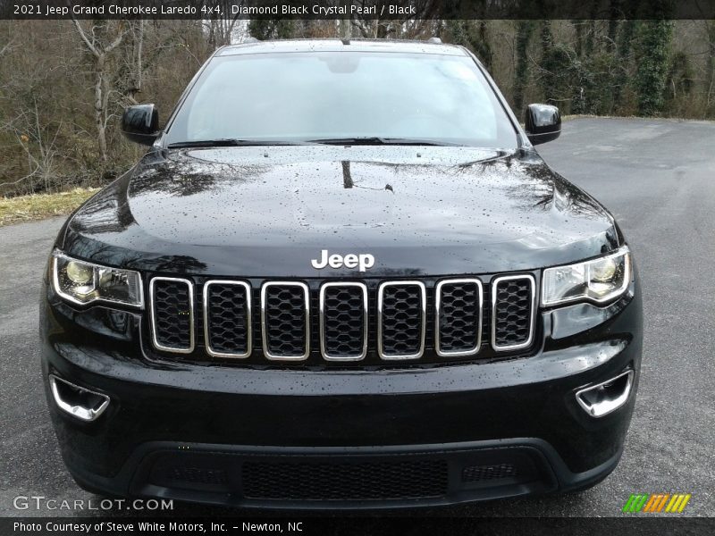 Diamond Black Crystal Pearl / Black 2021 Jeep Grand Cherokee Laredo 4x4