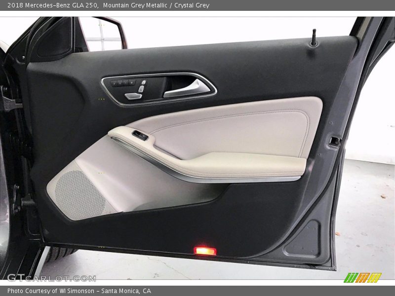 Mountain Grey Metallic / Crystal Grey 2018 Mercedes-Benz GLA 250