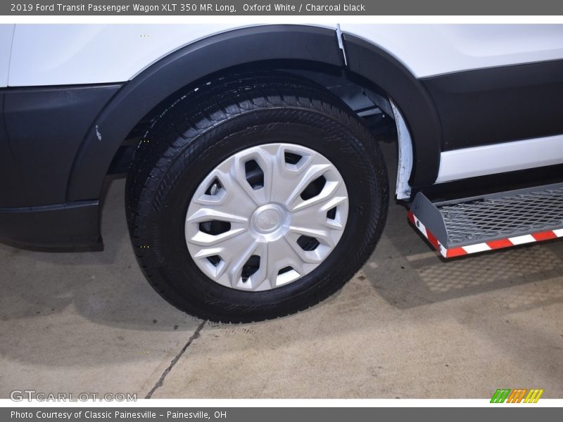 Oxford White / Charcoal black 2019 Ford Transit Passenger Wagon XLT 350 MR Long