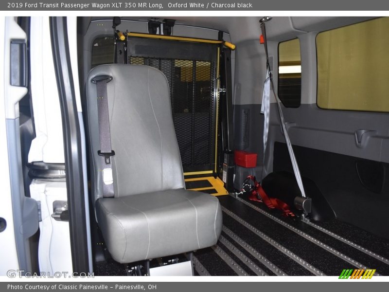 Oxford White / Charcoal black 2019 Ford Transit Passenger Wagon XLT 350 MR Long