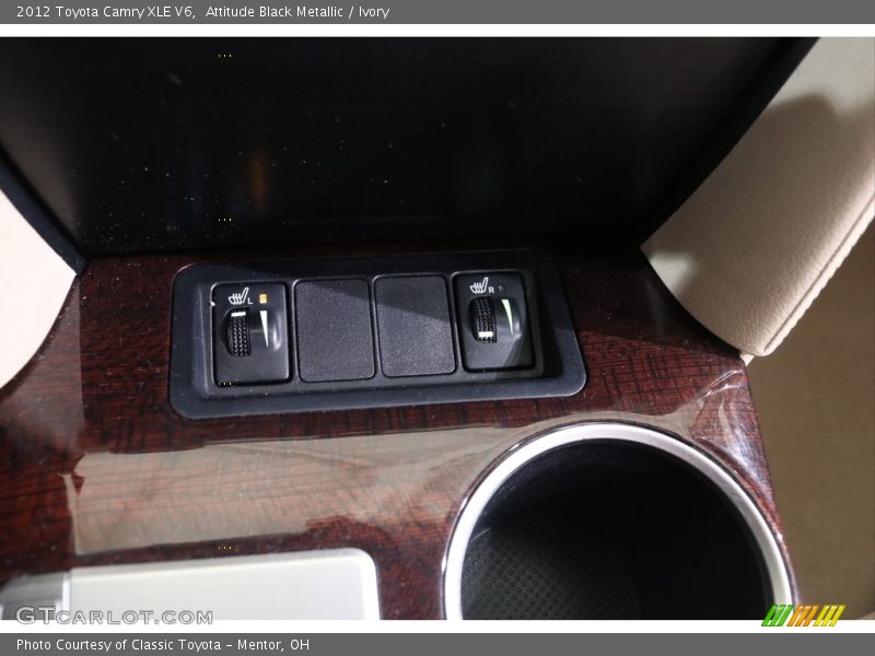 Attitude Black Metallic / Ivory 2012 Toyota Camry XLE V6