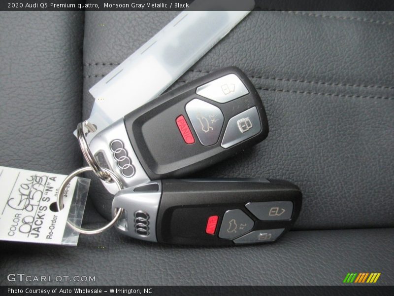 Keys of 2020 Q5 Premium quattro