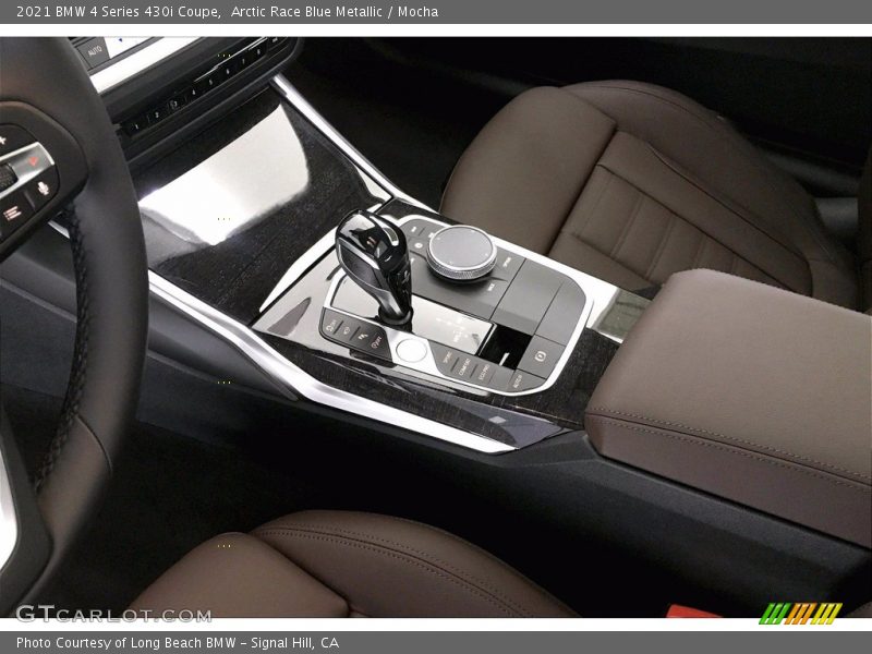 Controls of 2021 4 Series 430i Coupe