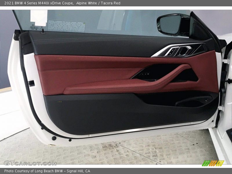 Door Panel of 2021 4 Series M440i xDrive Coupe