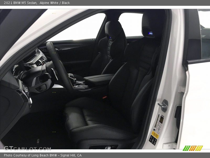 Alpine White / Black 2021 BMW M5 Sedan