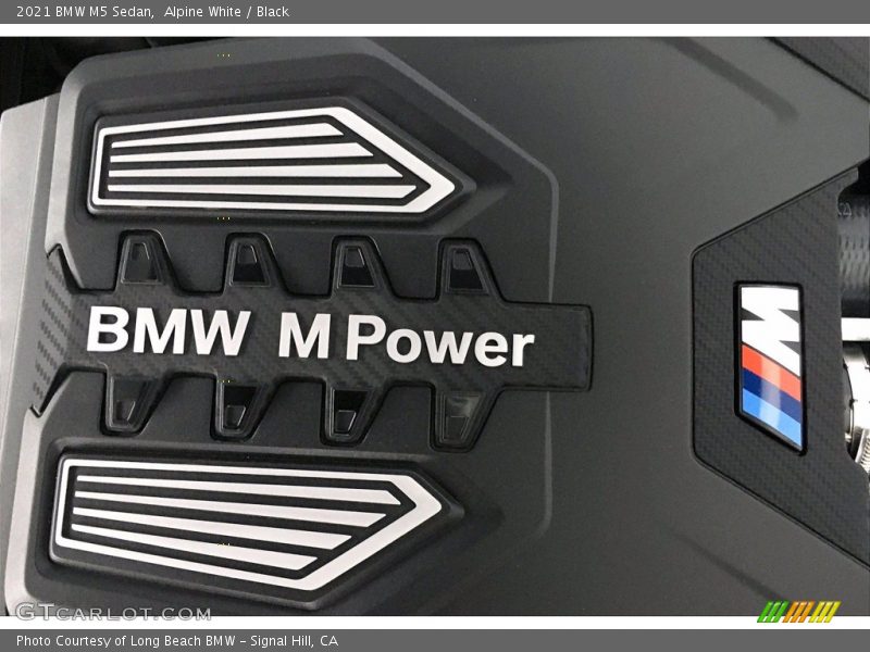  2021 M5 Sedan Logo