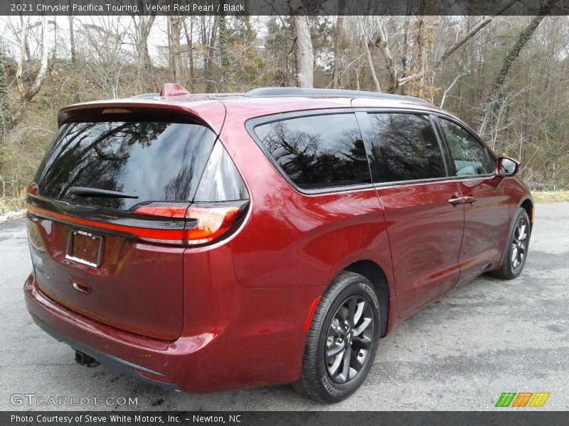 Velvet Red Pearl / Black 2021 Chrysler Pacifica Touring