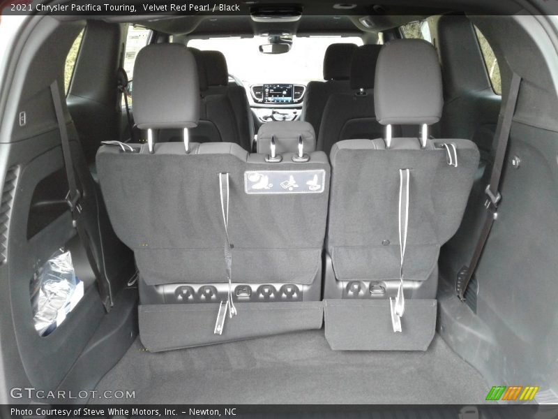  2021 Pacifica Touring Trunk