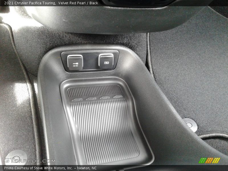 Velvet Red Pearl / Black 2021 Chrysler Pacifica Touring