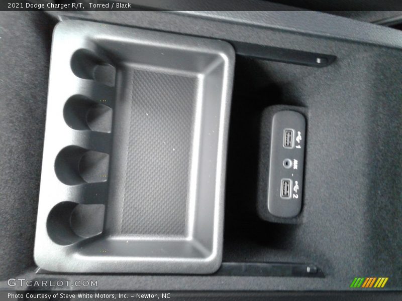 Torred / Black 2021 Dodge Charger R/T